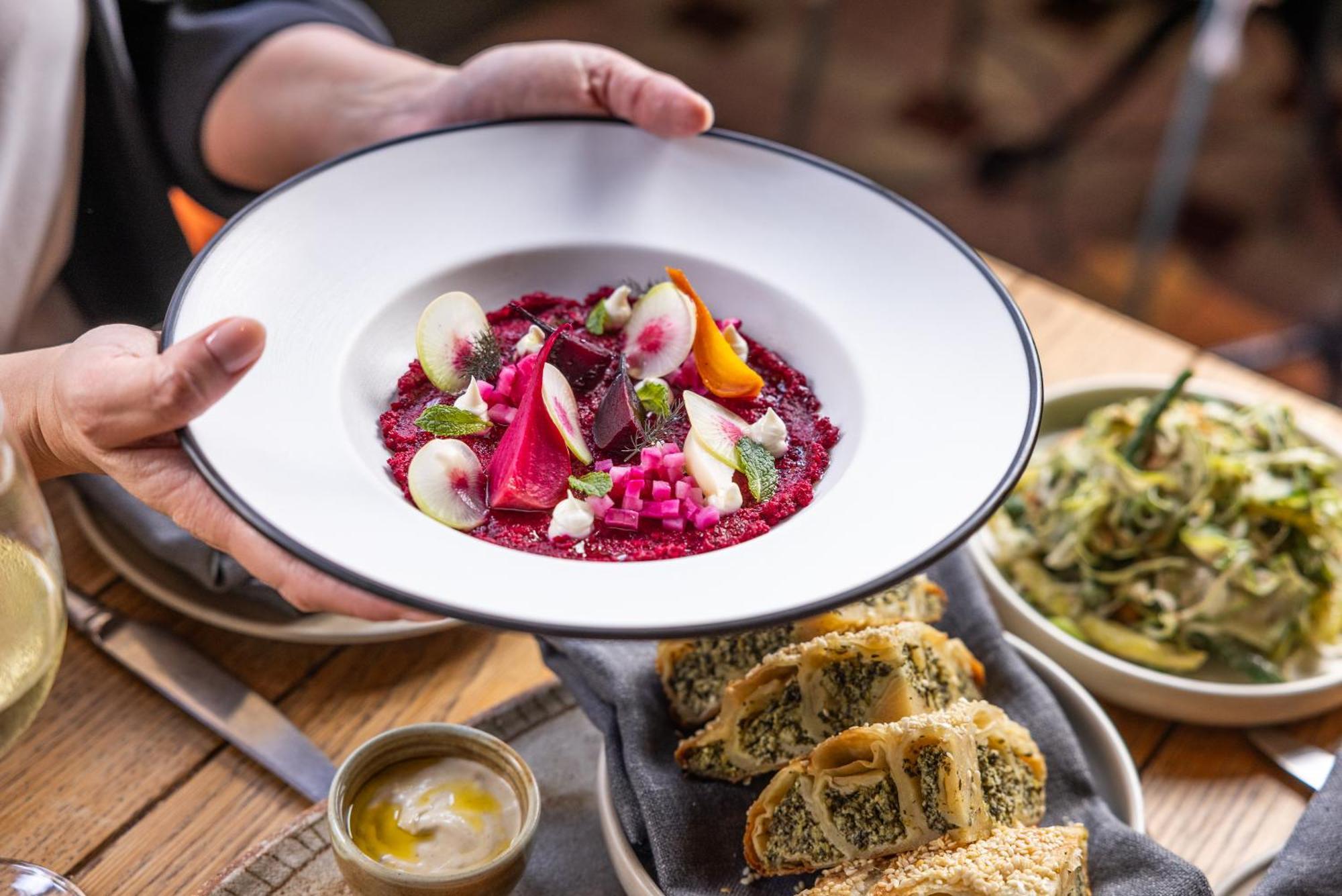 Ovolo The Valley Brisbane Exterior foto A plate of beetroot hummus