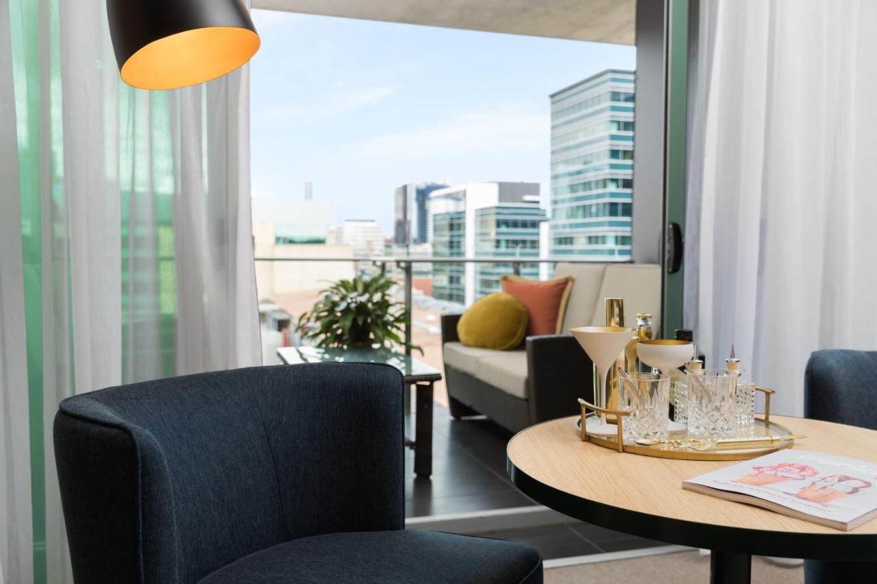 Ovolo The Valley Brisbane Exterior foto A room at the hotel