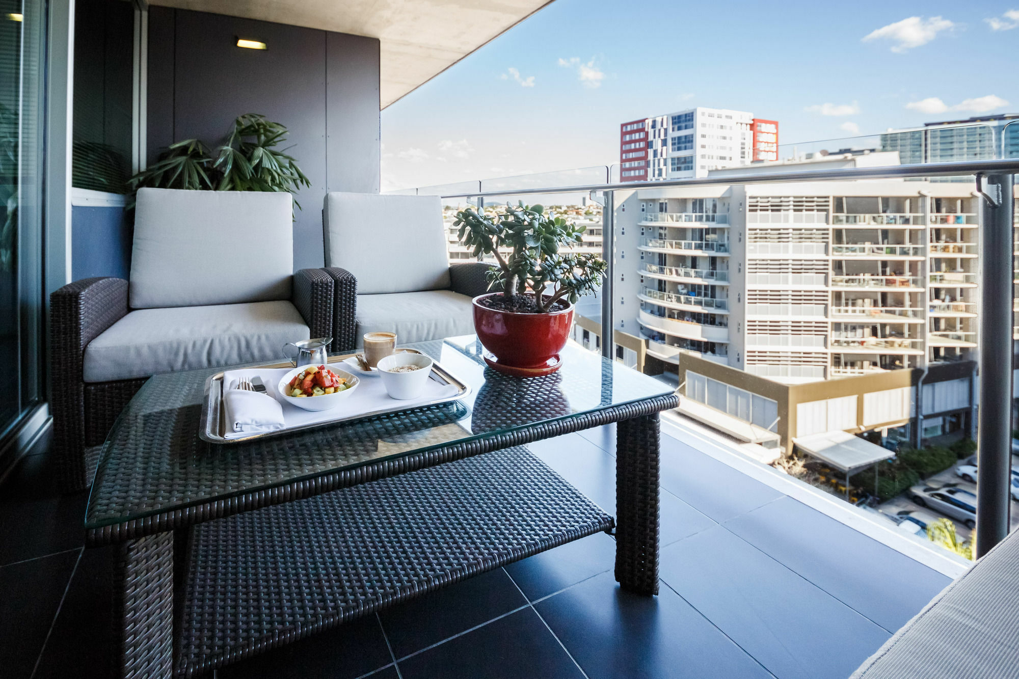 Ovolo The Valley Brisbane Exterior foto A balcony
